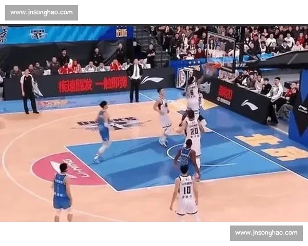 高清篮球直播全程跟踪精彩赛事即时更新让你不错过每一场精彩对决 - 副本 (4)